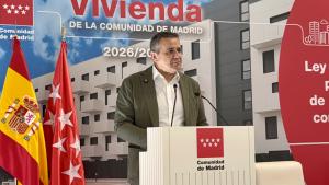 La Comunidad de Madrid reúne a los alcaldes de la región para presentar las nuevas medidas que agilizarán la construcción de vivienda protegida El consejero Rodrigo en un encuentro en el Pabellón Antonio Palacios