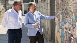 La Comunidad de Madrid destina cerca de 7 millones de euros para mejorar las infraestructuras públicas de Navalagamella y de Fresnedillas de la Oliva El consejero García Martín en Navalagamella y Fresnedillas de la Oliva