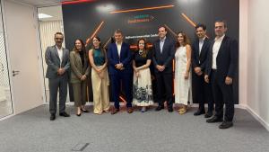 Matute inaugura en Getafe la ampliación del Centro de innovación y desarrollo de software de Siemens Healthineers La consejera Fátima Matute durante la inauguración de la ampliación del Centro de innovación y desarrollo de software de Siemens Healthineers