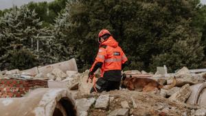 Equipo del ERICAM en labores de búsqueda y rescate