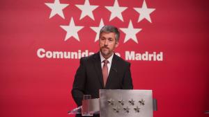 El portavoz de la Comunidad de Madrid atiende a los medios de comunicación desde la Real Casa de Correos