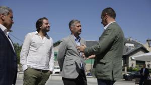 El consejero Miguel Ángel García Martín durante su visita a actuaciones en Alpedrete para mejorar las infraestructuras y los servicios públicos