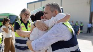 El consejero Jorge Rodrigo durante su visita en Villa del Prado a conductores de autobuses interurbanos
