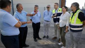 El consejero Jorge Rodrigo durante su visita en Villa del Prado a conductores de autobuses interurbanos