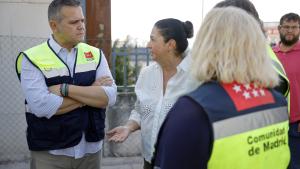 El consejero Jorge Rodrigo durante su visita en Villa del Prado a conductores de autobuses interurbanos