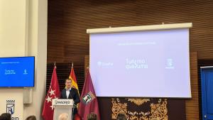 El viceconsejero Luis Martín durante la presentación de una iniciativa de Exceltur 