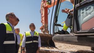 Rodrigo asiste al inicio de las obras de 103 viviendas que se van a construir en Loeches pertenecientes al Plan Vive Solución Joven El consejero Jorge Rodrigo durante la visita a las obras del Plan Vive Solución Joven en Loeches