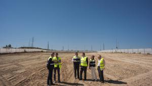 Rodrigo asiste al inicio de las obras de 103 viviendas que se van a construir en Loeches pertenecientes al Plan Vive Solución Joven El consejero Jorge Rodrigo durante la visita a las obras del Plan Vive Solución Joven en Loeches