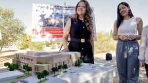 La consejera Fátima Matute durante la presentación del futuro Centro de Salud Mental de Majadahonda dependiente del Hospital Puerta de Hierro Majadahonda