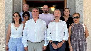 La Comunidad de Madrid destina 1,3 millones de euros para modernizar las infraestructuras educativas y deportivas de Valdemanco El viceconsejero Sánchez en Valdemarco y Becerril de la Sierra