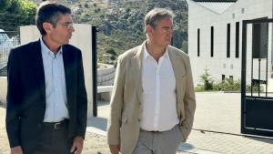La Comunidad de Madrid destina 1,3 millones de euros para modernizar las infraestructuras educativas y deportivas de Valdemanco El viceconsejero Sánchez en Valdemarco y Becerril de la Sierra