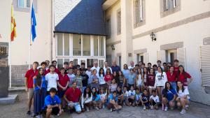 López-Valverde visita en Cercedilla el campamento tecnológico de la UPM