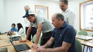 López-Valverde visita en Cercedilla el campamento tecnológico de la UPM López-Valverde visita en Cercedilla el campamento tecnológico de la UPM