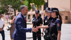 El consejero García Martín en su visita la localidad de Velilla de San Antonio