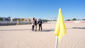 El consejero Mariano de Paco Serrano durante su visita en Torrejón de Ardoz a las instalaciones de la Ciudad Deportiva de la RFFM