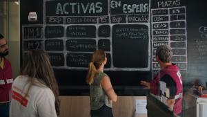 La Comunidad de Madrid atendió a 1.328 personas a través del Servicio de Emergencia Social durante el incendio de la Sierra Oeste La consejera Ana Dávila en las instalaciones del Servicio de Emergencia Social