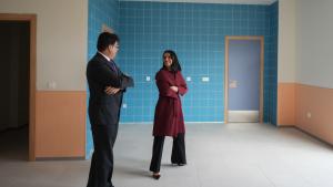 La consejera Mercedes Zarzalejo durante su visita al instituto Elisa Soriano Fischer que estrena ampliación en este curso escolar