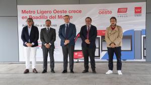 Rodrigo visita en Boadilla del Monte la sede de Metro Ligero Oeste El consejero Jorge Rodrigo durante su visita en Boadilla del Monte a la sede de Metro Ligero Oeste con motivo de su 20º aniversario