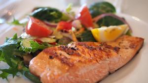Plato con pescado