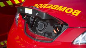 Los bomberos de la Comunidad de Madrid incorporan a su flota 19 vehículos eléctricos Presentación de las nuevas furgonetas tipo combi, que reducirán el consumo de combustible y las emisiones de CO2