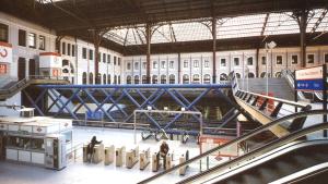 Vista vestíbulo estación Príncipe Pío