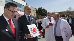 Enrique Ruiz Escudero en el acto del Día Mundial de la Hemofilia