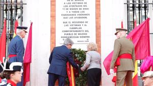 Garrido, en la parada militar en homenaje a los Héroes del 2 de mayo