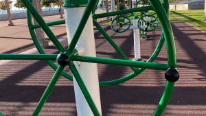 Maquina para hacer ejercicio en un parque
