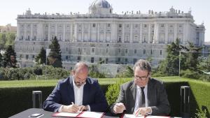 La Comunidad firma un convenio para la instalación de puntos de recarga para vehículos eléctricos en hoteles de la región La Comunidad firma un convenio para la instalación de puntos de recarga para vehículos eléctricos en hoteles de la región