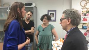 La consejera de Políticas Sociales y Familia, Lola Moreno ha visitado este servicio en el Día Internacional del Orgullo Gay La consejera de Políticas Sociales y Familia, Lola Moreno ha visitado este servicio en el Día Internacional del Orgullo Gay