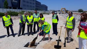 Hidalgo asiste al acto de primera piedra del Campus Airbus España tras ampliarse el Parque Empresarial La Carpetania, en Getafe