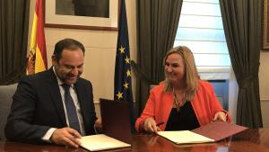 Gonzalo asiste a la firma del convenio entre Comunidad de Madrid y Ministerio de Fomento  para la ejecución del Plan Estatal de Vivienda 