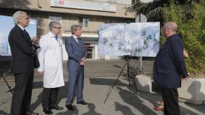 El presidente de la Comunidad de Madrid, Ángel Garrido, acompañado por el consejero de Sanidad, Enrique Ruiz Escudero, ha presentado hoy en el Hospit