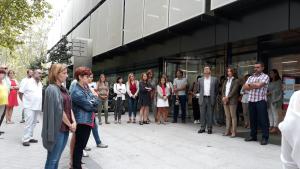 La directora general de la Mujer, Paula Gómez-Angulo, ha presidido hoy esta concentración en la sede de la Dirección General
