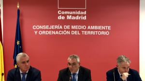 Carlos Izquierdo durante la reunión