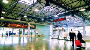 Acceso estación Aeropuerto