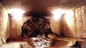 Cale en estación de Aeropuerto. Tuneladora "La Adelantada"
