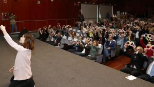 Lola Moreno y Enrique Ruiz Escudero en la jornada de concienciación sobre el autismo organizada por la Federación de Autismo Madrid Lola Moreno y Enrique Ruiz Escudero en la jornada de concienciación sobre el autismo organizada por la Federación de Autismo Madrid
