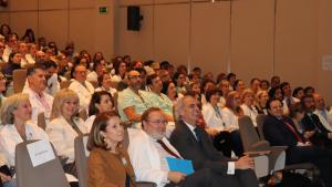 El consejero de Sanidad, Enrique Ruiz Escudero, en el acto de presentación de este plan