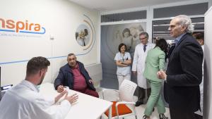Ruiz Escudero visita los Puntos Inspira del Hospital Gregorio Marañón