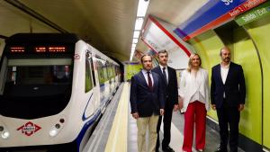 Pedro Rollán y Rosalía Gonzalo en la reapertura del tramo Retiro-Sol de la línea 2 de Metro de Madrid