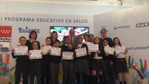 Rafael van Grieken entrega los galardones del programa educativo CuídatePlus Rafael van Grieken entrega los galardones del programa educativo CuídatePlus