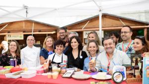 Isabel Díaz Ayuso durante la visita