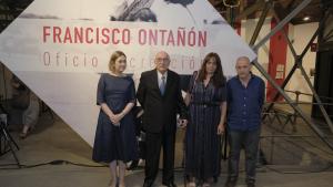 Imagen Marta Rivera en la exposición del trabajo de uno de los referentes de la fotografía española del siglo XX, Francisco Ontañón