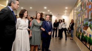 Isabel Díaz Ayuso durante la visita