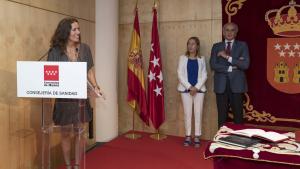 Eugenia Carballedo y Enrique Ruiz Escudero durante la toma de posesión de los nuevos altos cargos