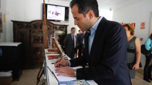 Imagen de Ignacio Aguado durante la visita al municipio de Colmenar de Oreja con motivo del Día Mundial del Turismo