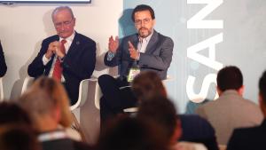 Javier Lasquetty durante la feria