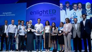 Isabel Díaz Ayuso junto a varios de los premiados 