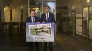 Ángel Garrido presenta el cupón del 17 de octubre que conmemorará el centenario del primer viaje de Metro de Madrid